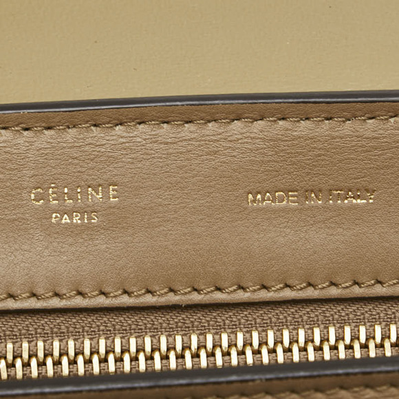 CELINE Cream Leather Shoulder Bag - Picture 14 of 16